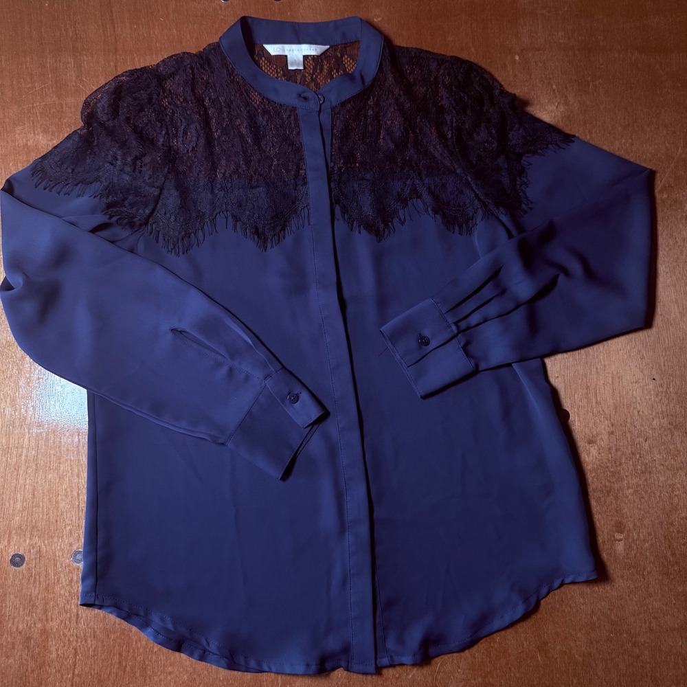 LC Lauren Conrad Blouse S Navy Eyelash Lace Yoke Victorian Romantic Button Up - Picture 2 of 7